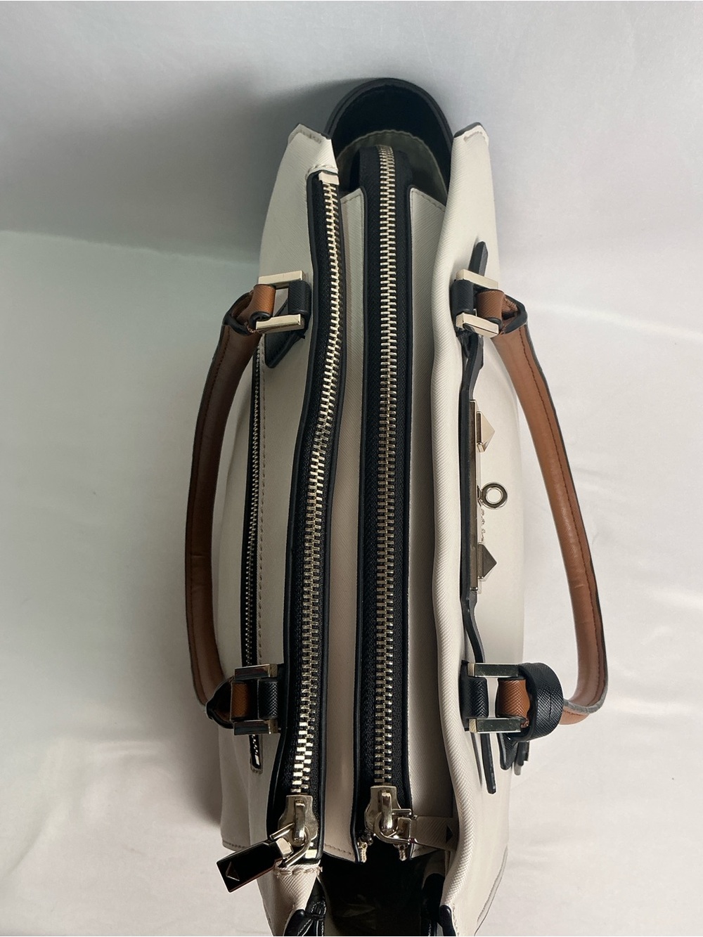 GUESS Cherie Status Carryall Satchel Colorblock Black White - Picture 16 of 16